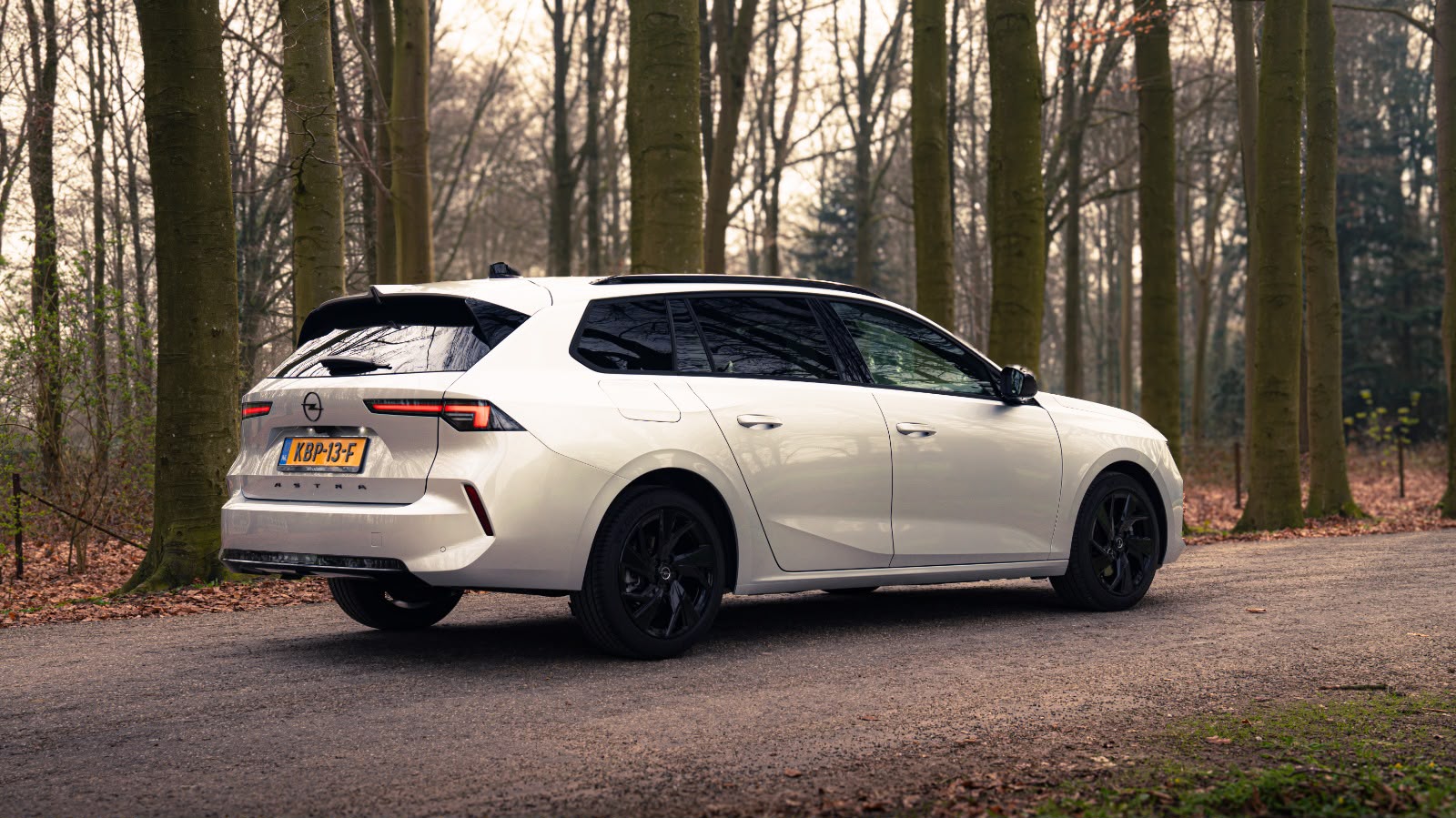 OPEL Astra sports tourer — foto 4