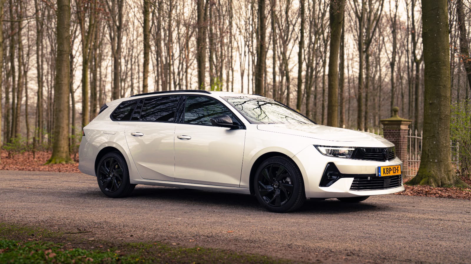 OPEL Astra sports tourer — foto 3